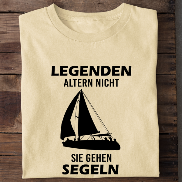 LEGENDEN ALTERN NICHT SIE GEHEN SEGELN - Herren Premium T-Shirt