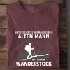 UNTERSCHÄTZE NIEMALS EINEN ALTEN MANN MIT EINEM WANDERSTOCK - Herren Premium T-Shirt
